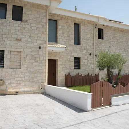 Pietra Mare פוליכרונו