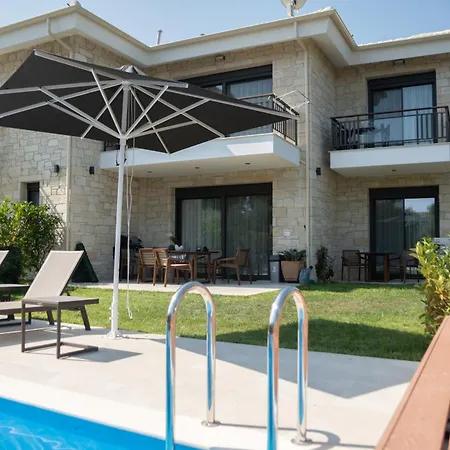 Villa Pietra Mare Polychrono