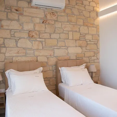 Villa Pietra Mare Polychrono