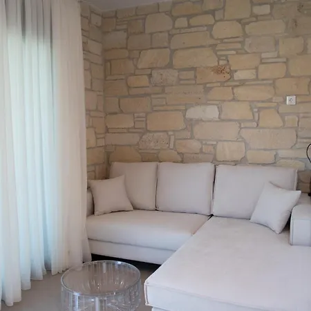 Villa Pietra Mare Polychrono