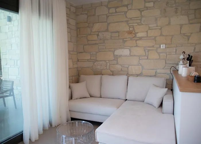 Vilă Pietra Mare Polychrono