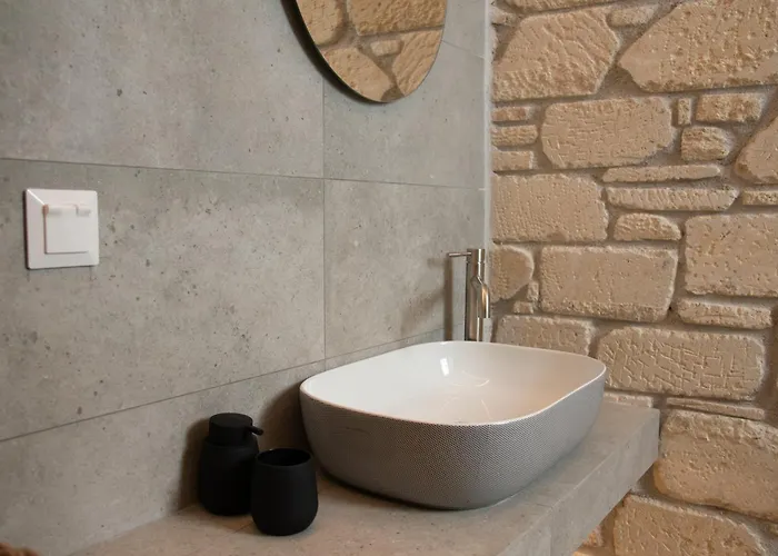 Pietra Mare * Polychrono