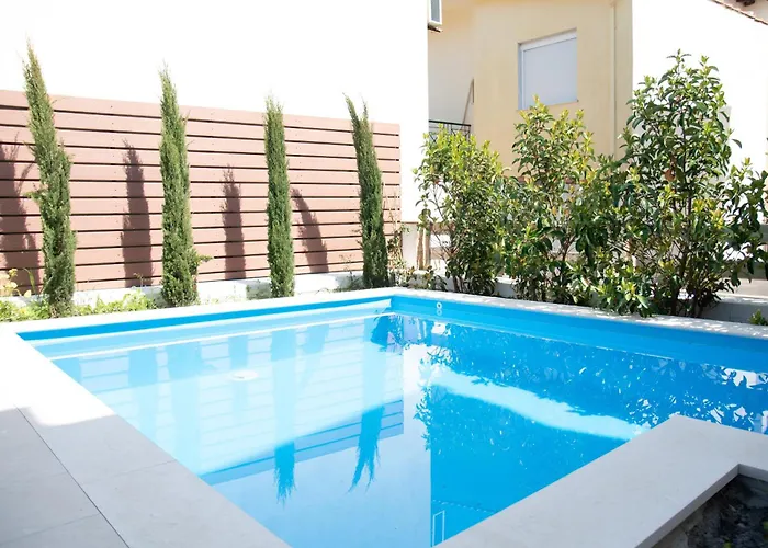 Pietra Mare * Polychrono