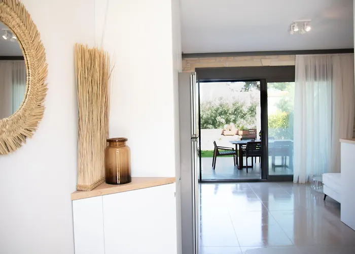 Pietra Mare Villa *