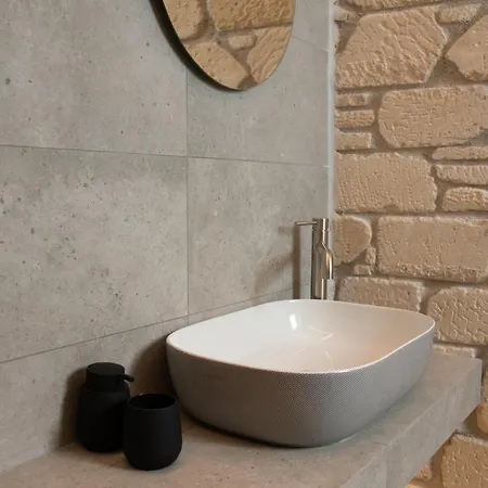 Pietra Mare * 波利克罗诺