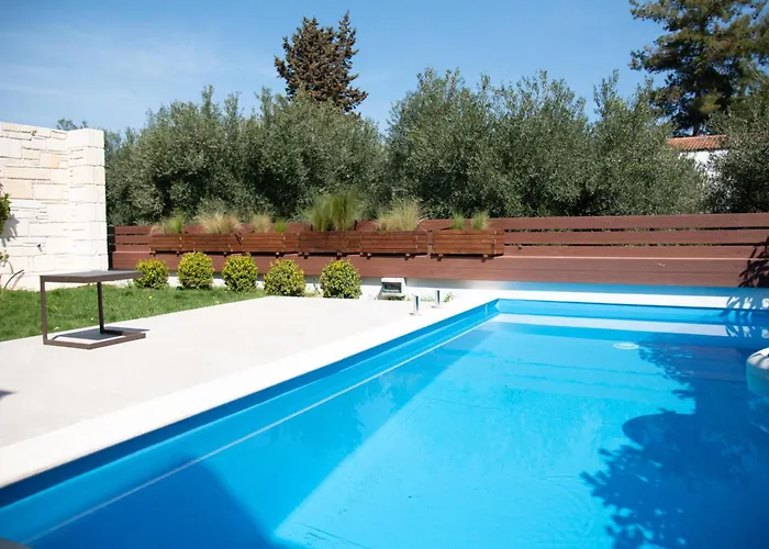 Pietra Mare Villa *